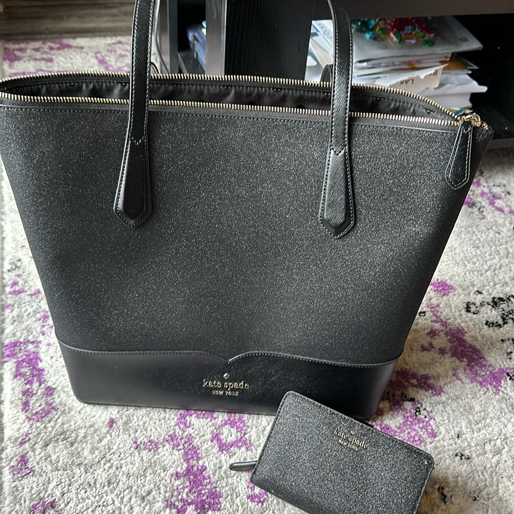 Kate Spade Tote and Matching Wallet!